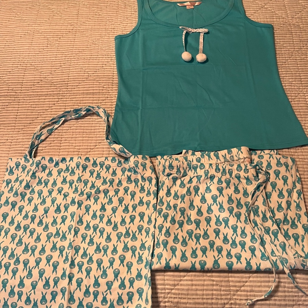 VS pajama set